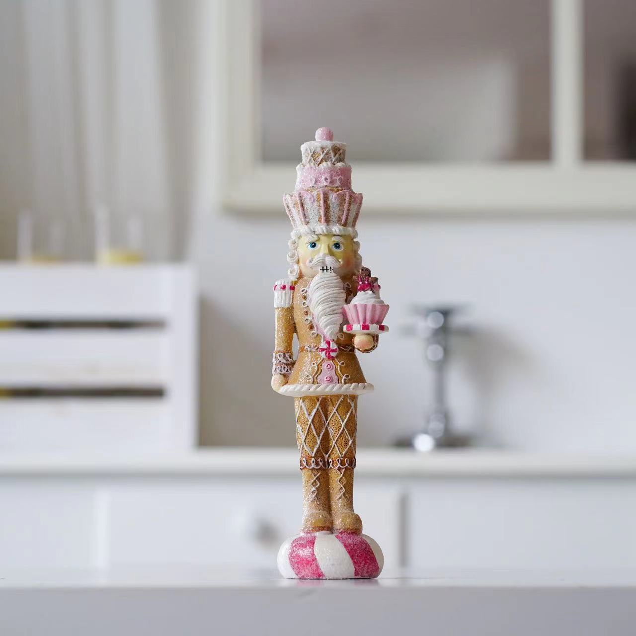 Süße Rosa Nussknacker-Soldaten – Nutcracker Figurine Bewertung und Preis